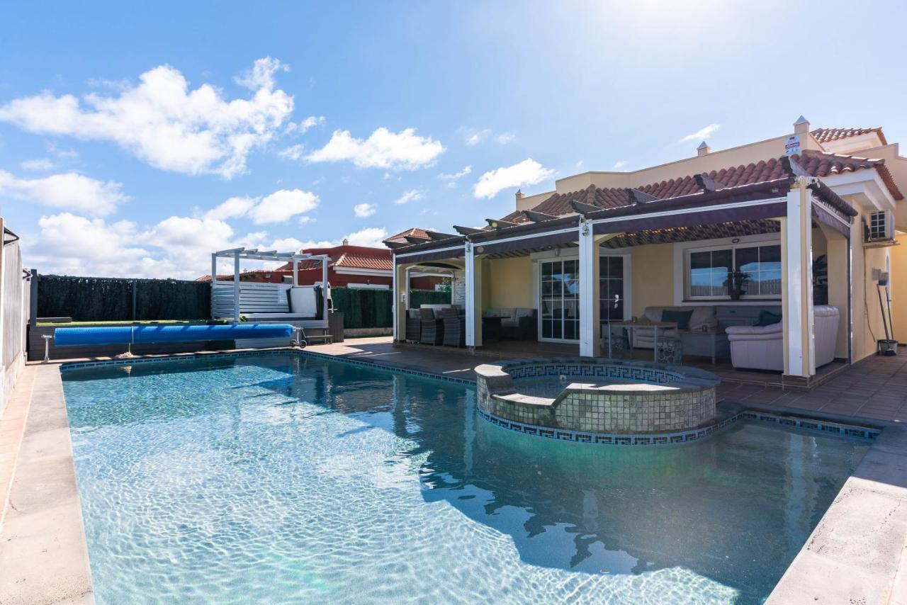 Comfortable Family House With Pool And Jacuzzi Costa De Antigua Exterior photo